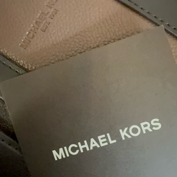 Michael Kors Jet Set Travel Large Laptop Case - Brown Signature Logo - Picture 11 of 11